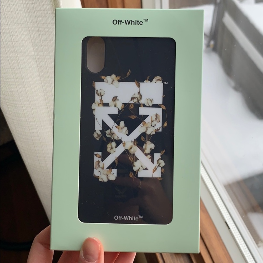 Brand new OFF-WHITE IPHONE XR case.